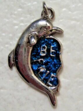 VTG Dolphin Best Friends Necklace Left Side 90s Y2K